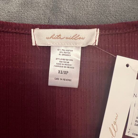 White Willow NWT Textured Button Front Blouse Top Size XS Long Sleeve - Picture 4 of 10